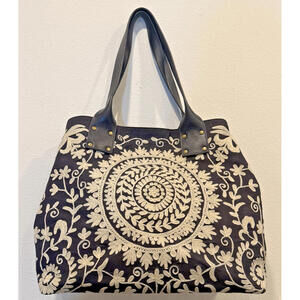 Clever Carriage Embroidered Large Tote – Black & White – Leather Handles –